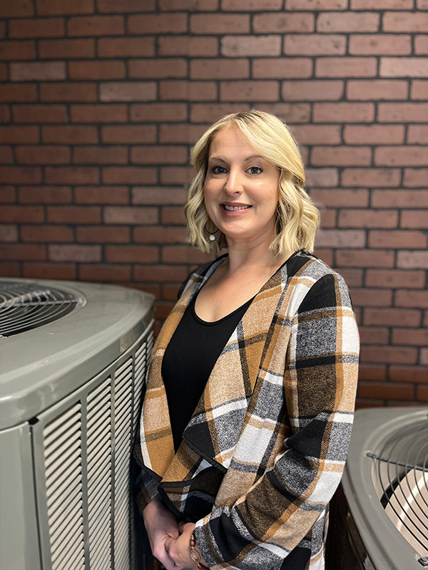 Sarah Tant – Customer Relations Specialist Sarah Tant - Customer Relations Specialist